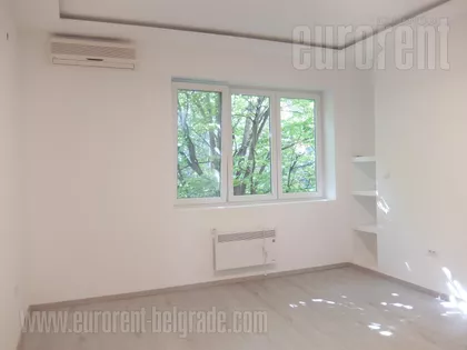 SKUPŠTINA | 4zida.rs