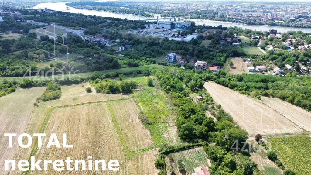 Plac | 4zida