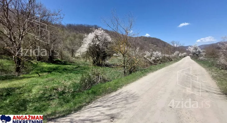 Poljoprivredno zemljište | 4zida