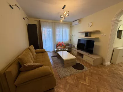 Jovana Subotića | 4zida.rs