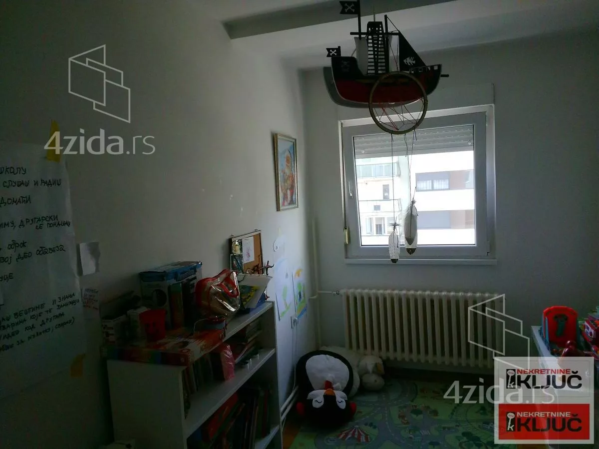 Četvorosoban stan | 4zida