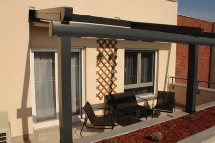 Zire Adamovića | 4zida.rs