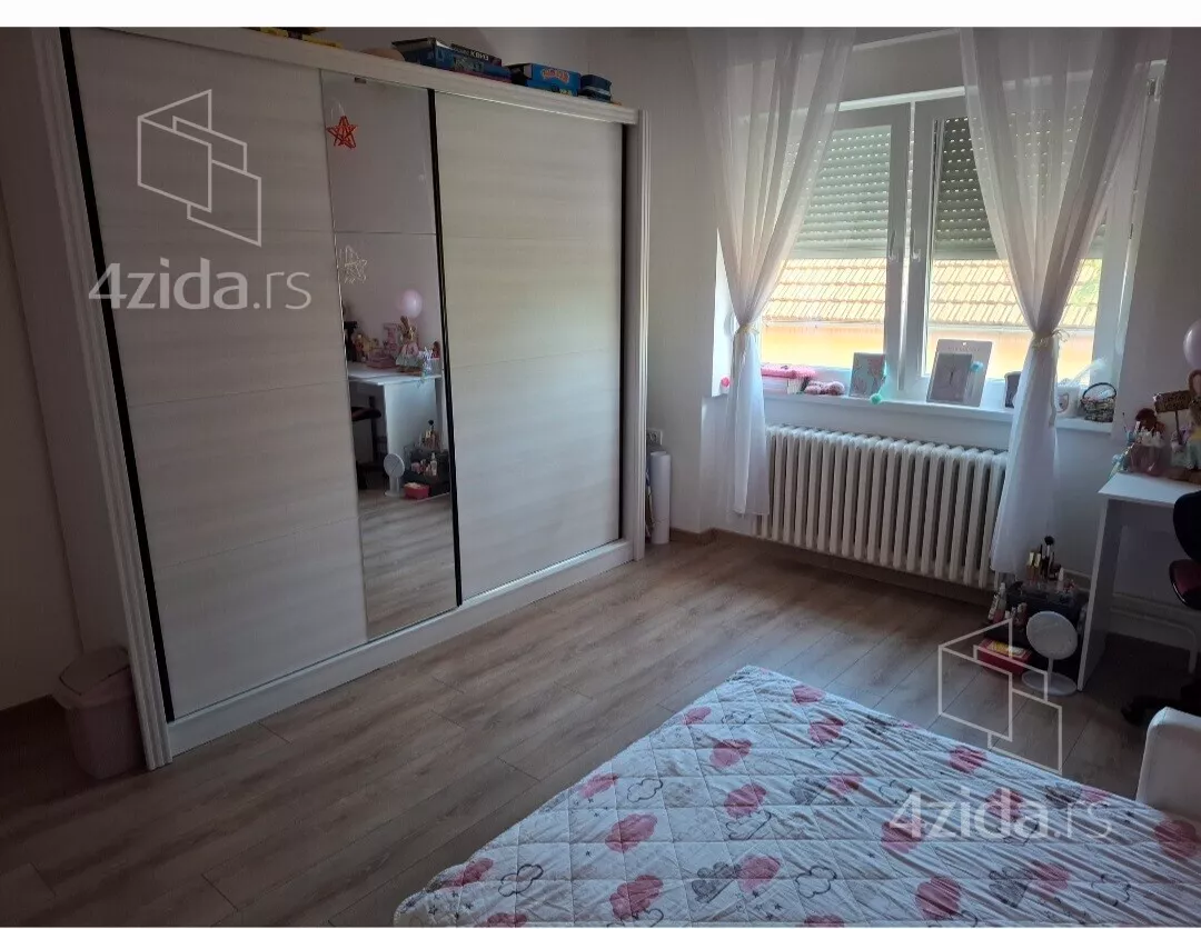 3-etažna kuća | 4zida