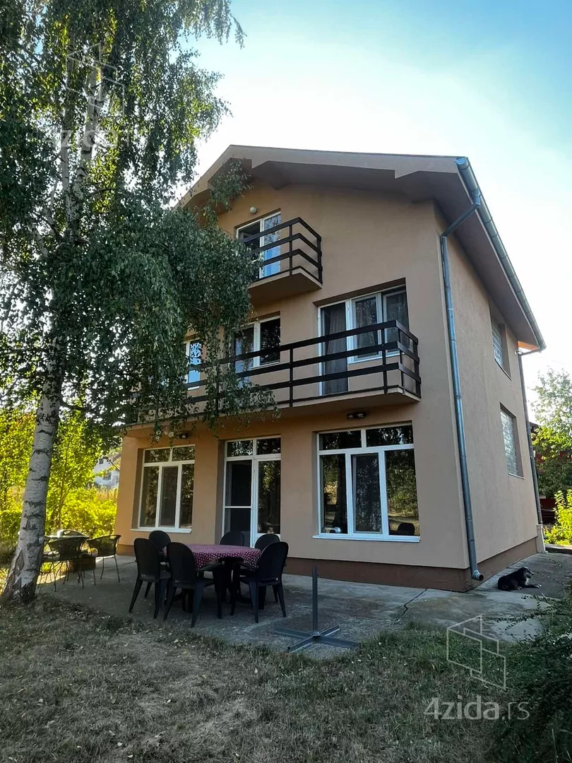 3-etažna kuća | 4zida