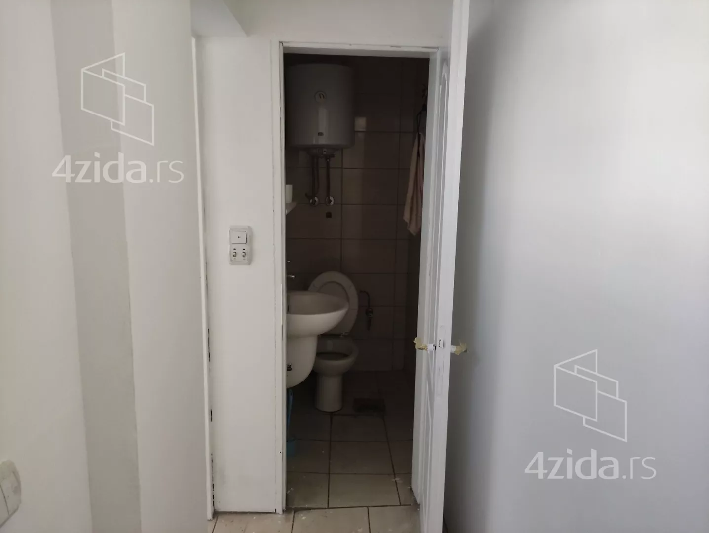 Lokal | 4zida