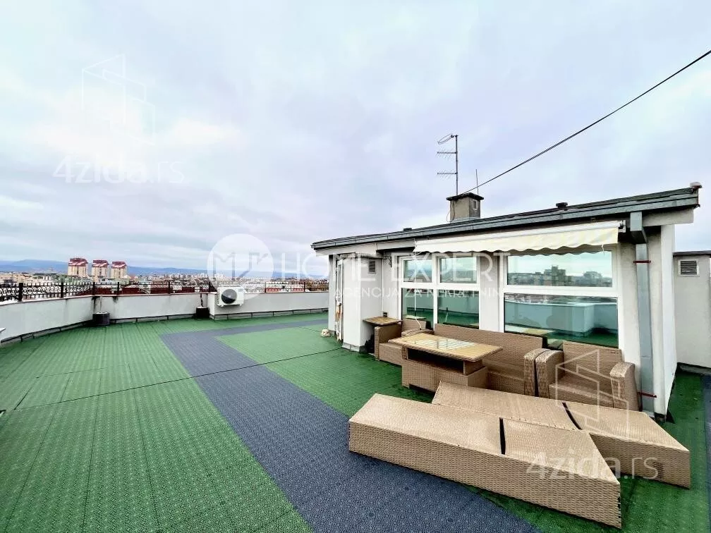 Petosoban stan | 4zida