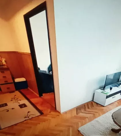 Vlado Jurić | 4zida.rs