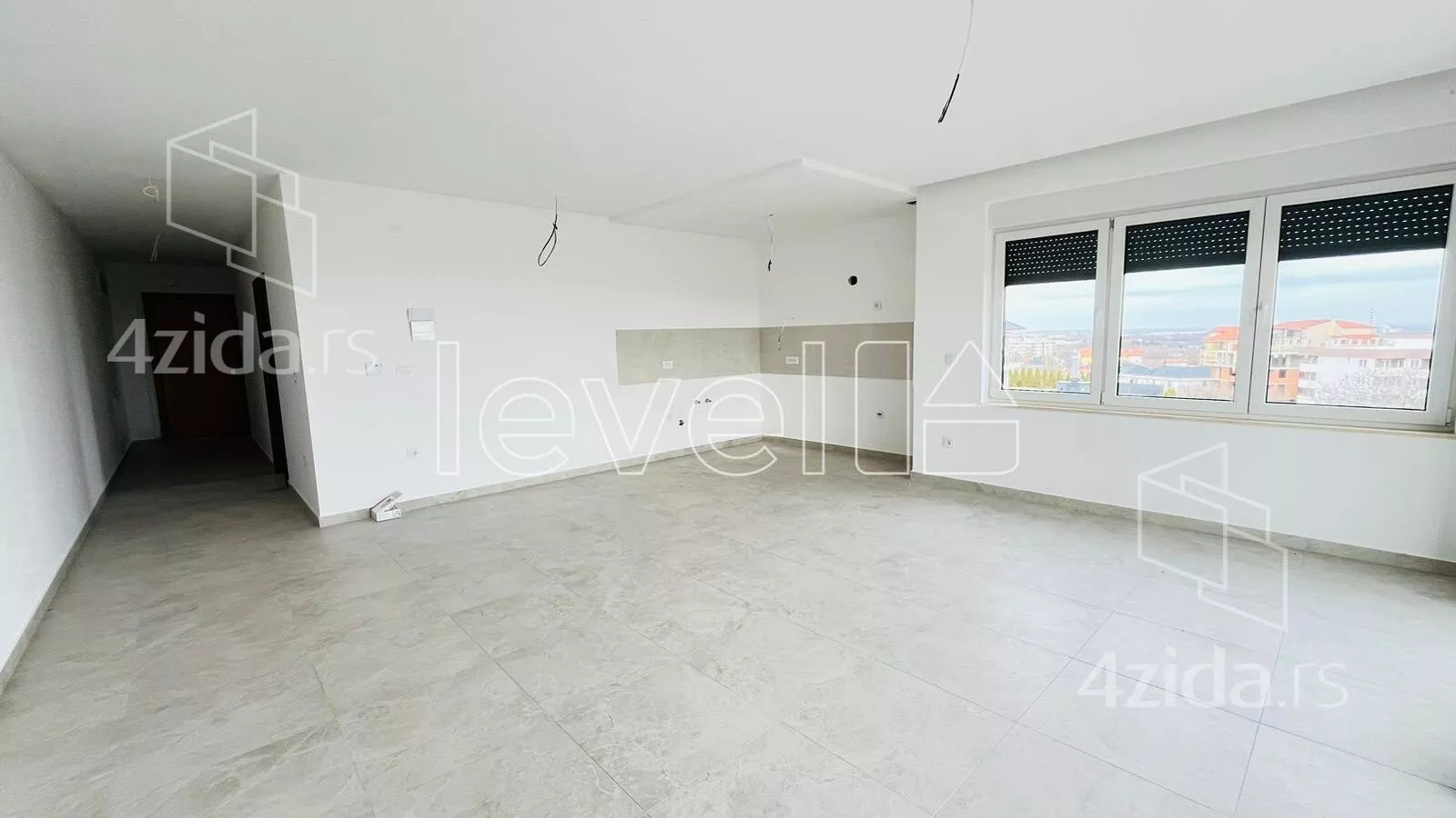 Četvorosoban stan | 4zida