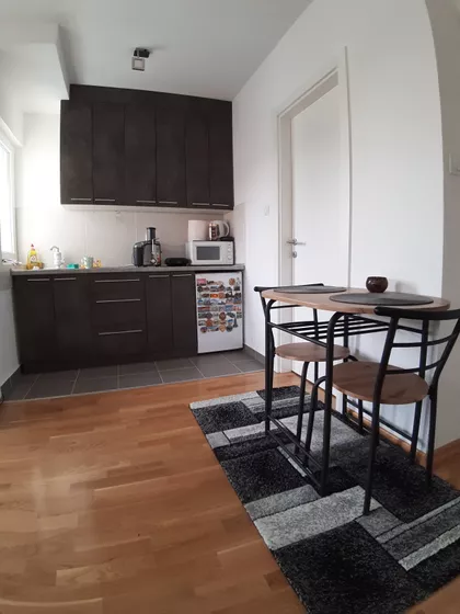 Čerevićka 46 | 4zida.rs