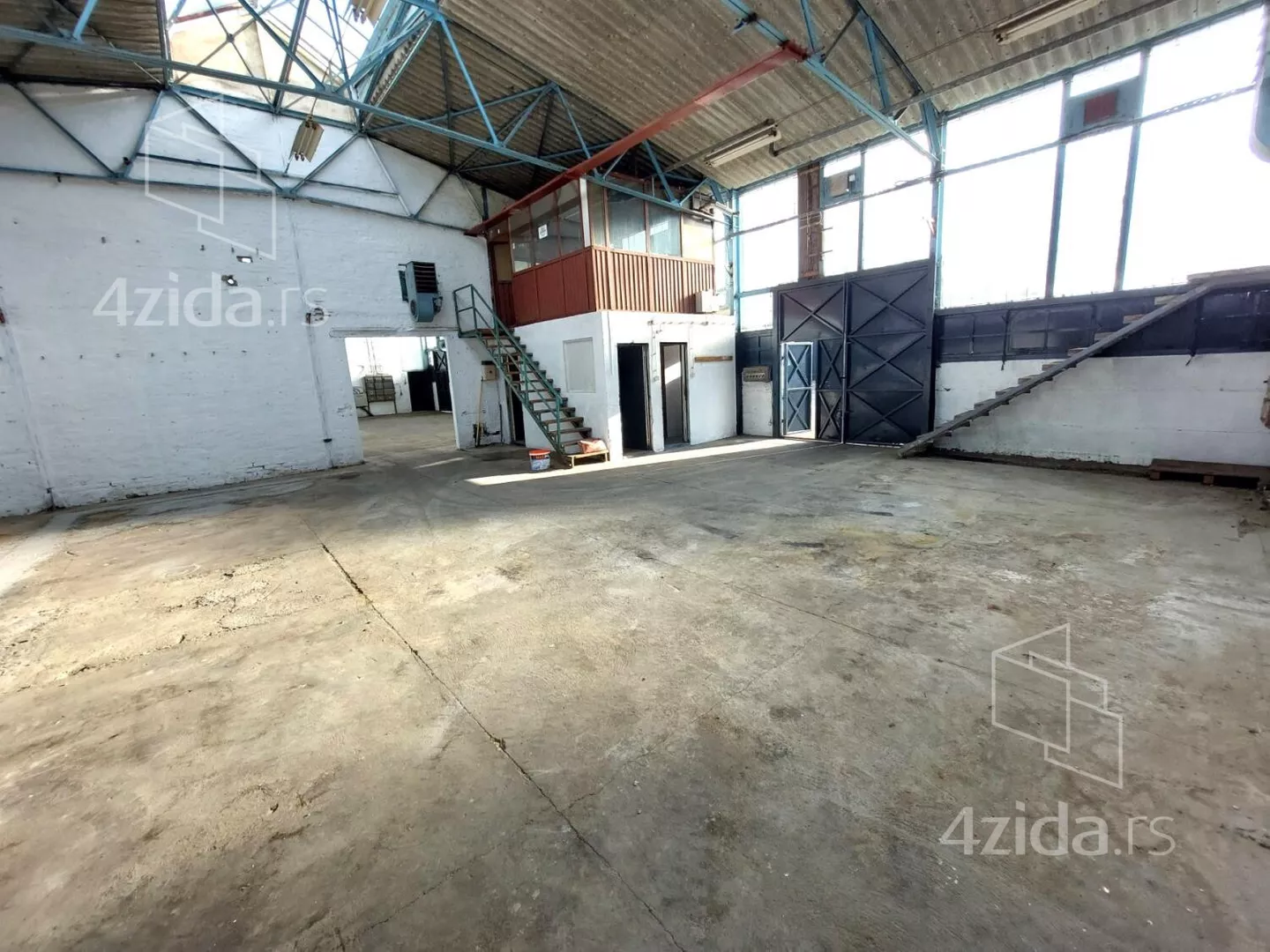 Poslovni prostor | 4zida