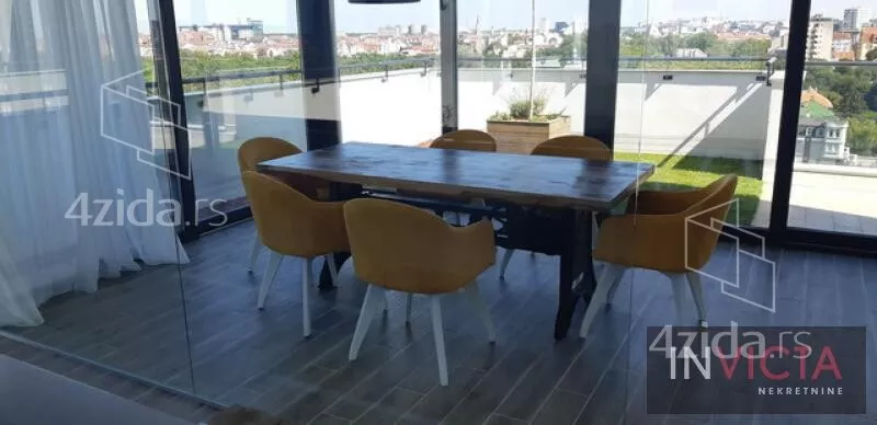 Petosoban stan | 4zida