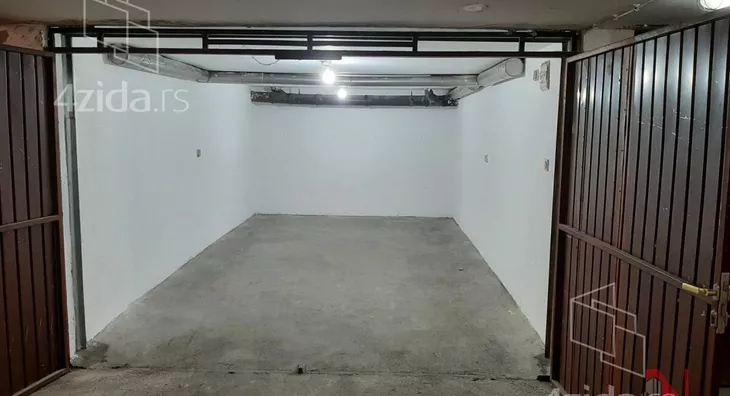 Garaža/Parking | 4zida