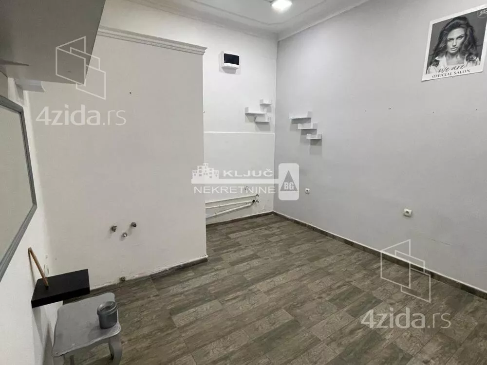 Lokal | 4zida