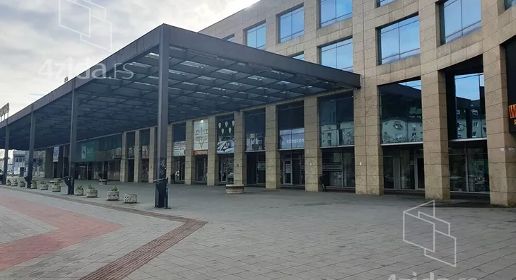 Poslovni prostor | 4zida