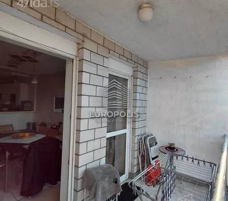 Četvoroiposoban stan | 4zida