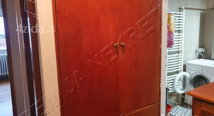 Petosoban stan | 4zida