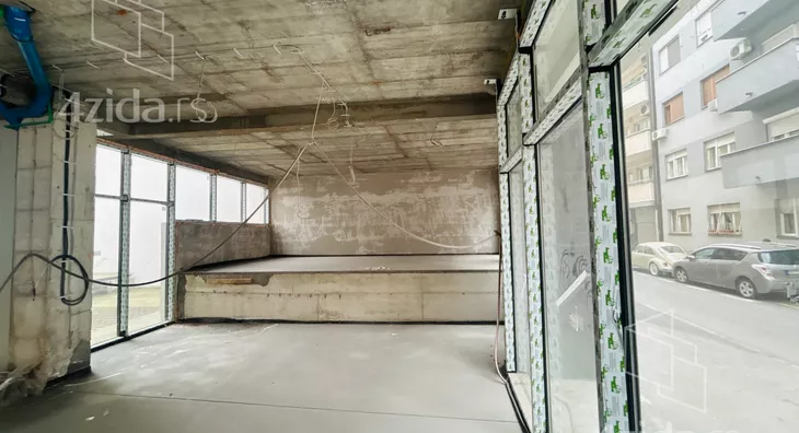 Poslovni prostor | 4zida