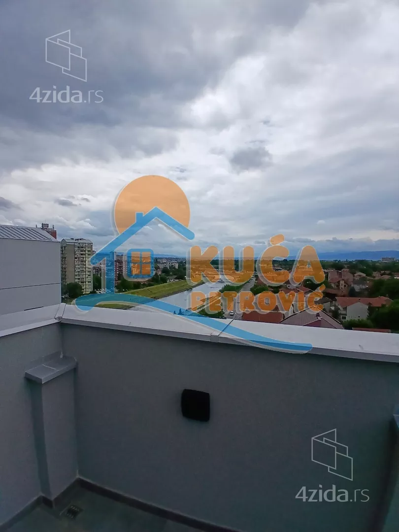 Lokal | 4zida