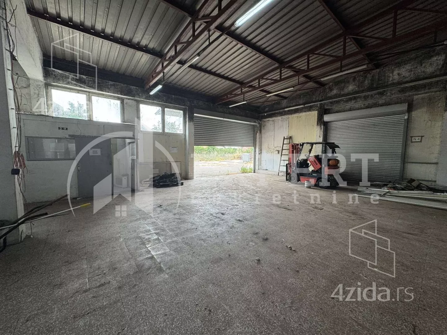 Lokal | 4zida