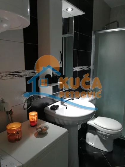 Momčila Milovanovića | 4zida.rs