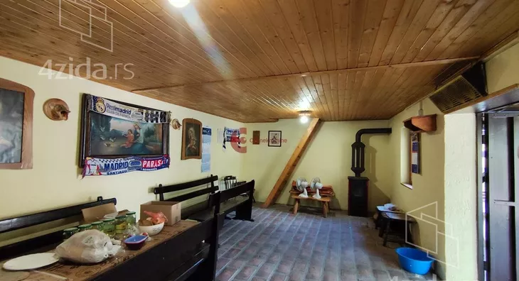 Ugostiteljski objekat | 4zida