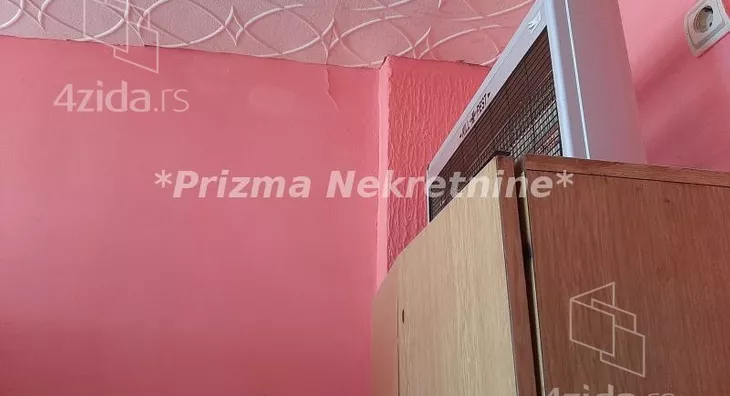 Lokal | 4zida
