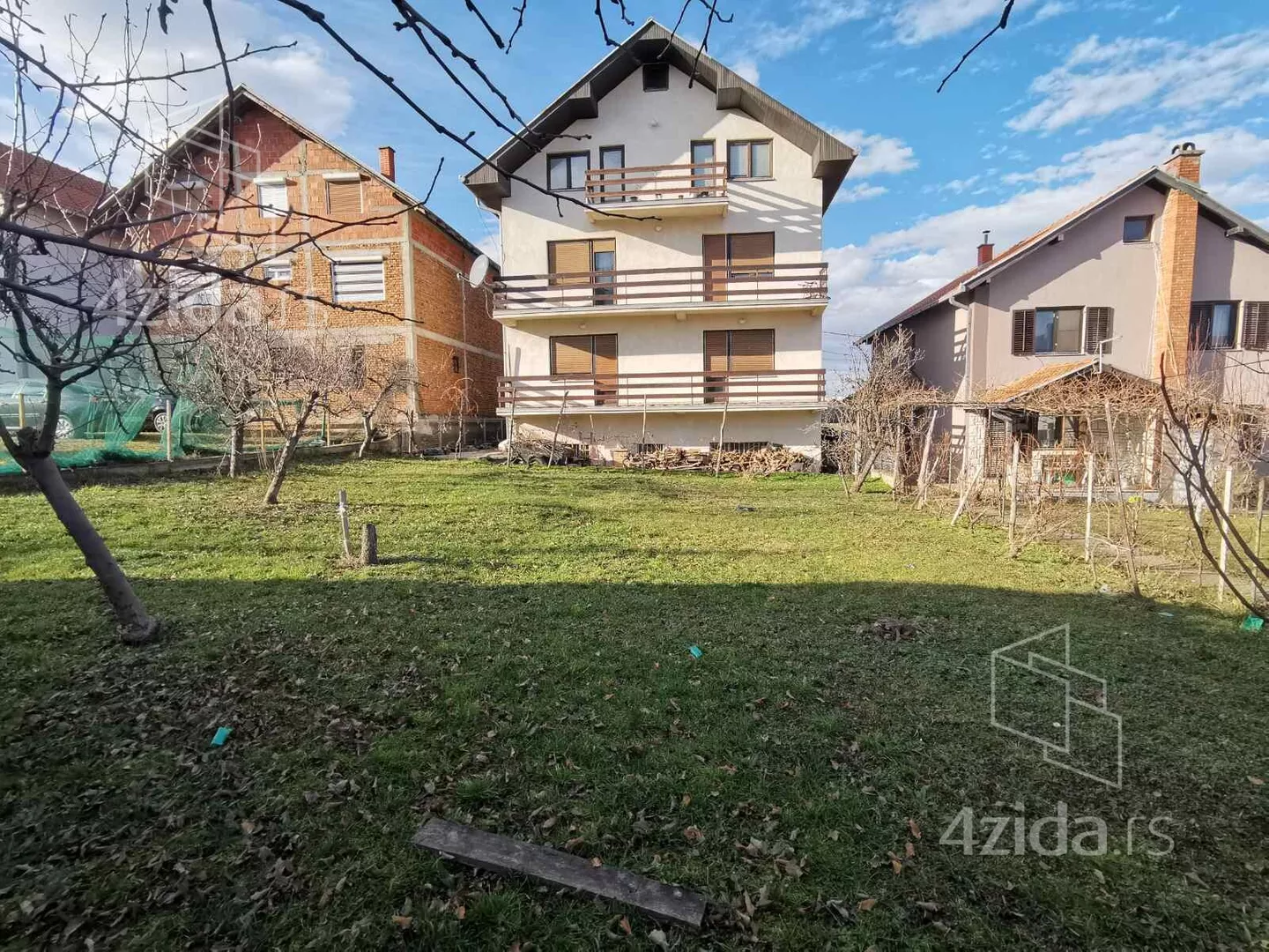 3-etažna kuća | 4zida