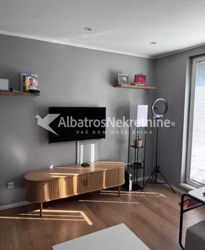 Sejkina | 4zida.rs