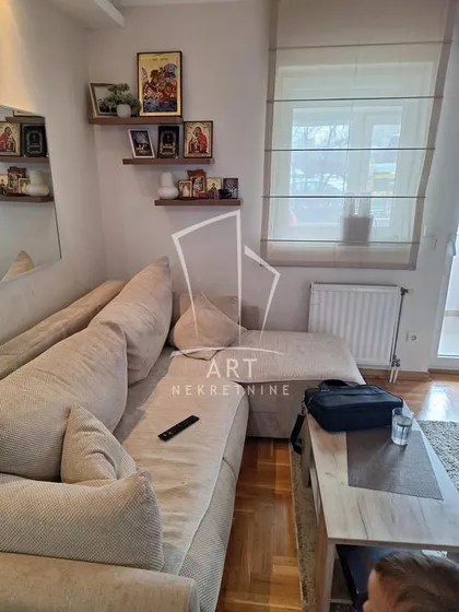 Miljana Miljanića | 4zida.rs