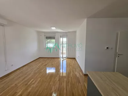 Veternička Rampa | 4zida.rs