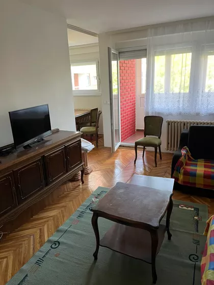 Cara Dušana 84 | 4zida.rs