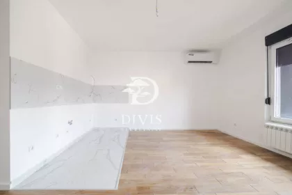 Danijelova bb | 4zida.rs