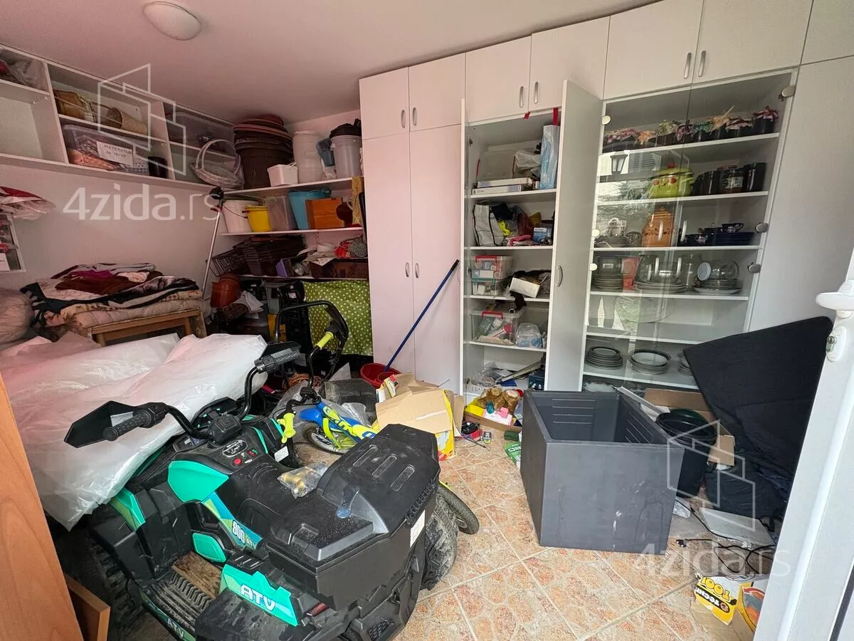 3-etažna kuća | 4zida