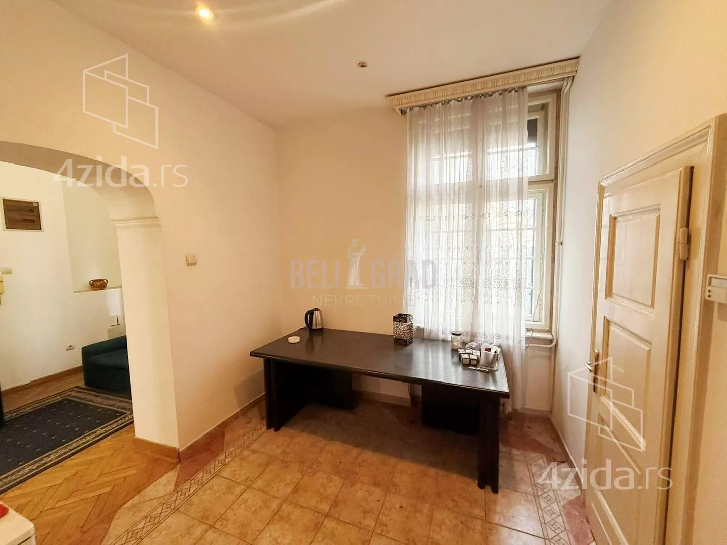 Šestosoban stan | 4zida