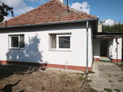 Kertvaroš | 4zida.rs