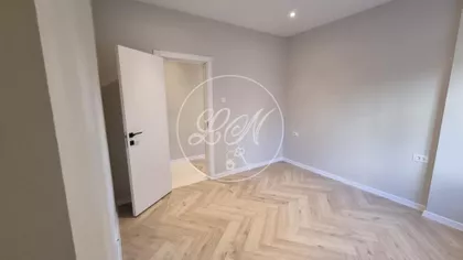 Ugrinovačka | 4zida.rs