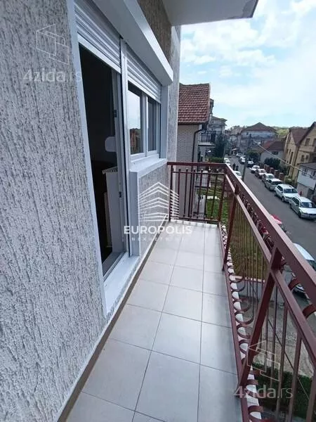 5-etažna kuća | 4zida