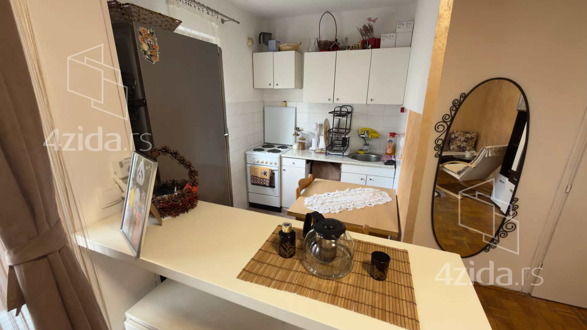 Jednoiposoban stan | 4zida