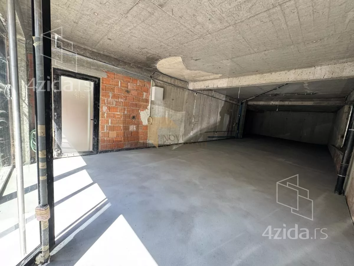 Poslovni prostor | 4zida