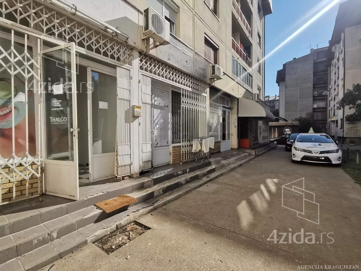 Poslovni prostor | 4zida