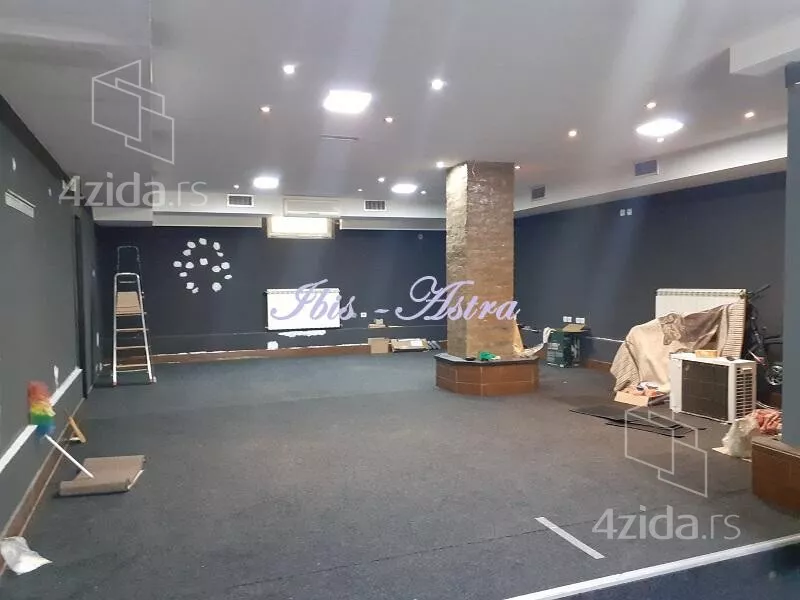 Lokal | 4zida