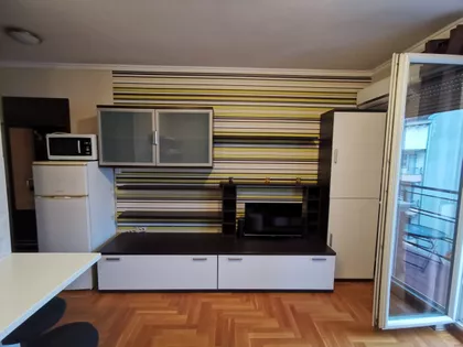 Ćirpanova 40 | 4zida.rs