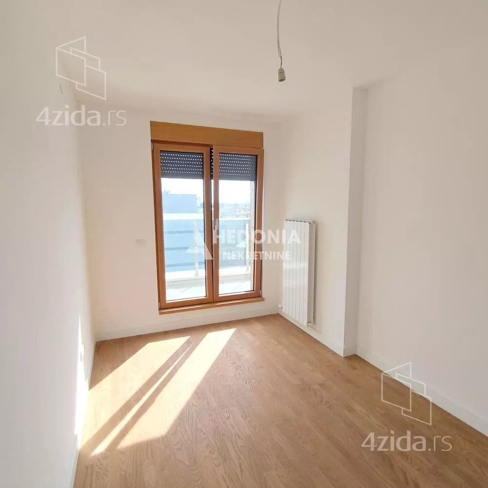 Četvoroiposoban stan | 4zida