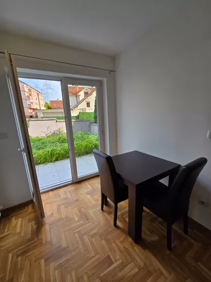 Vojvode Vlahovića | 4zida.rs