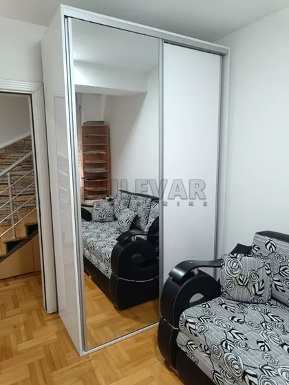 Romanijska | 4zida.rs