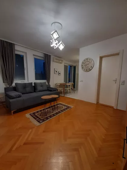 Cara Dušana | 4zida.rs