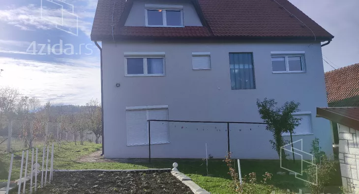 3-etažna kuća | 4zida