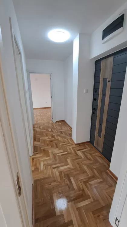 Trg Učitelj Tase | 4zida.rs