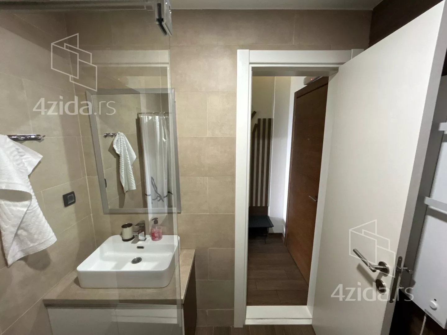 Garsonjera | 4zida