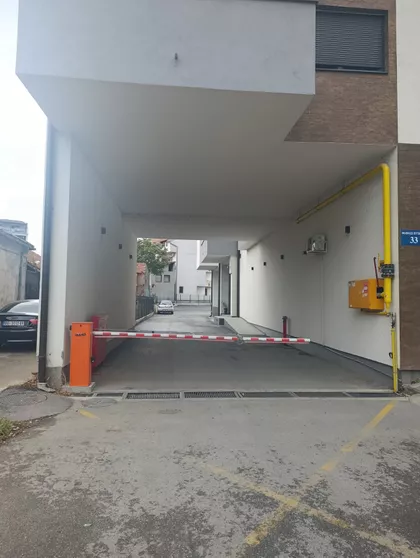 Vojvode Putnika 33 | 4zida.rs